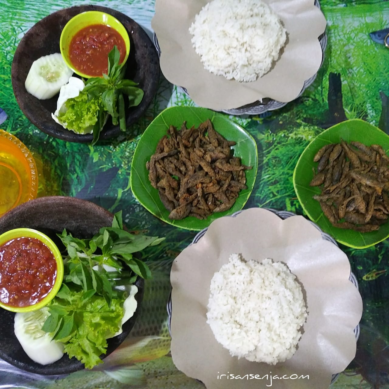 Sego Uceng Kuliner Bendungan Lahor