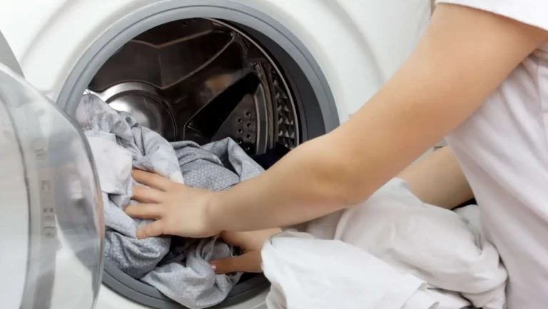 Fitur-Fitur pada Mesin Cuci yang Perlu Kamu Ketahui. Termasuk mesin cuci front loading terbaik