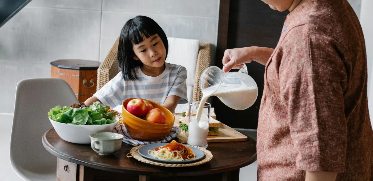 Pilih Fresh Milk atau UHT